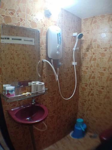 Hostal Tebing Guest House