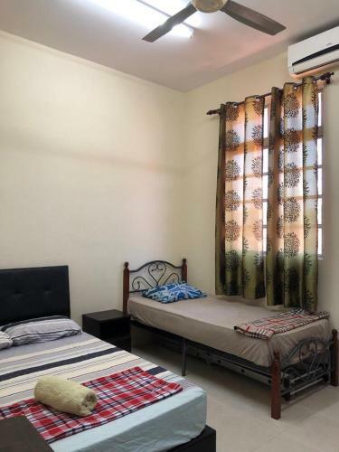 Selesa Holiday Home