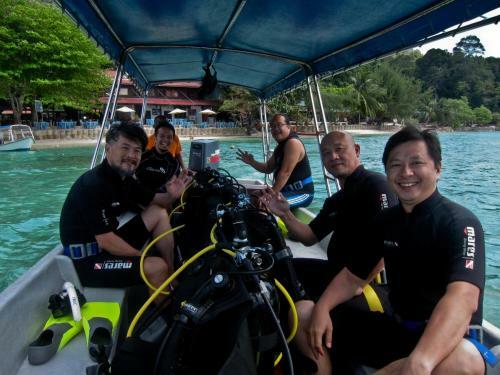 The Barat Perhentian
