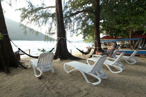 The Barat Perhentian