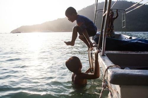 The Barat Perhentian