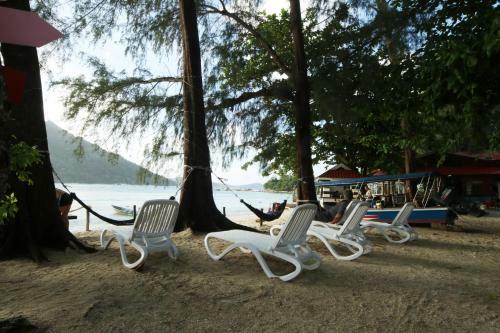 The Barat Perhentian