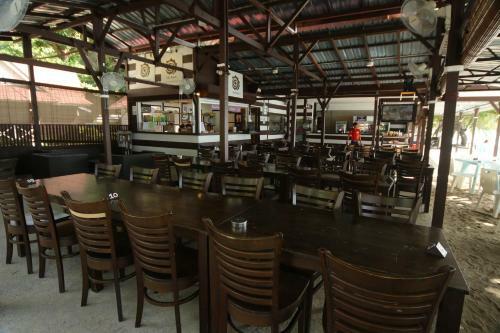 The Barat Perhentian