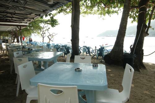 The Barat Perhentian