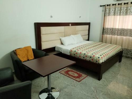 Hotel Ragaray Executive Suites