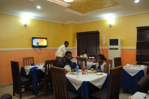 de Royal Legacy Hotel And Suites