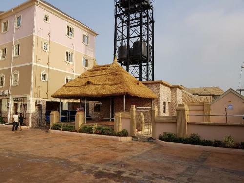Beck Flo Hotel & Suites Ent