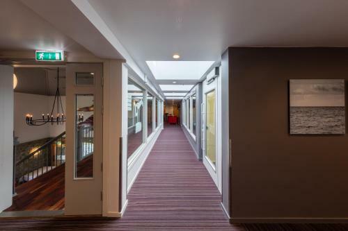 Dolmsundet Hotell Hitra