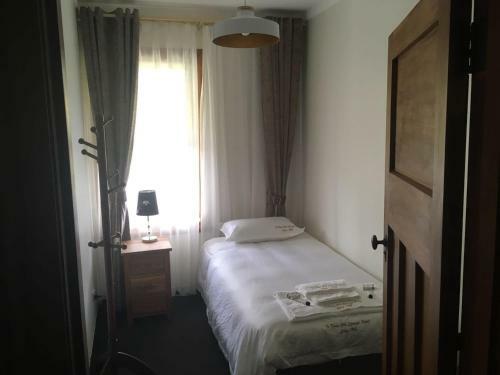 Te Puia Hot Springs Hotel