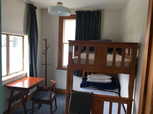 Te Puia Hot Springs Hotel