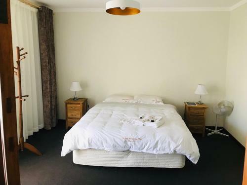 Te Puia Hot Springs Hotel