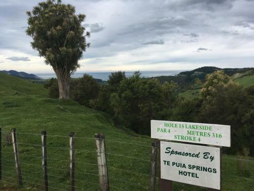 Te Puia Hot Springs Hotel