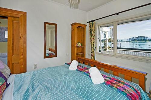 Captain's Cabin