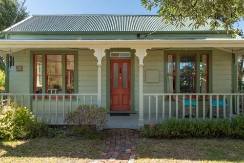 Bed & Breakfast Shy Cottage And Studio