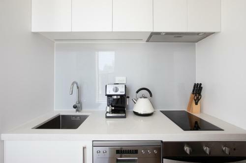 Brand New Studio Apartment In Central Queen Street