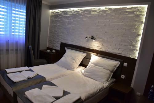 Hotel Pokoje Restauracja Lech