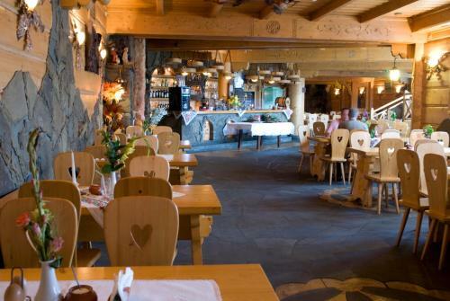 Hotel Skalny Dworek