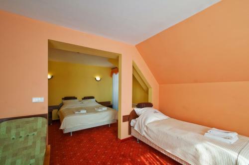 Hotel Skalny Dworek