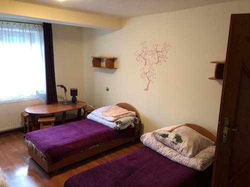 Agroturismo Go?ciniec Amon