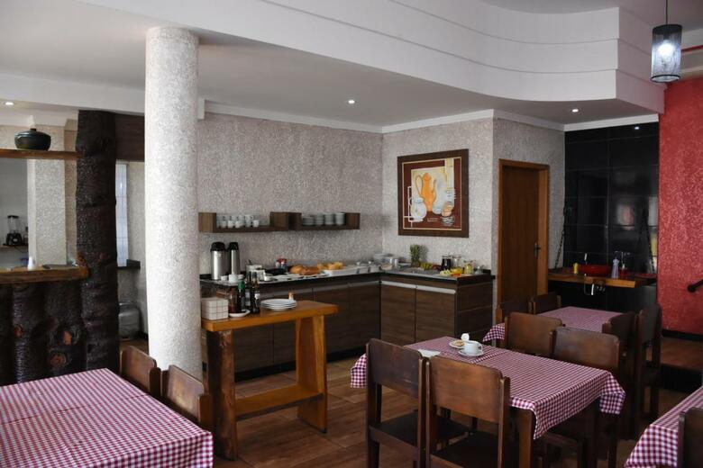 Hotel Holiday