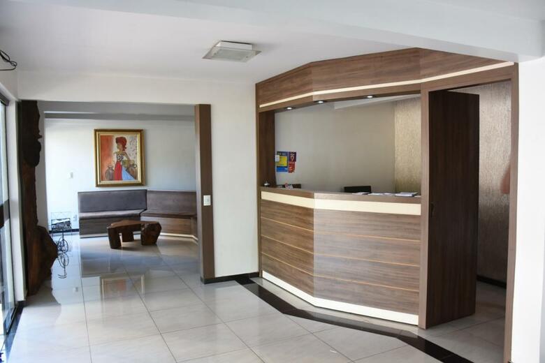 Hotel Holiday