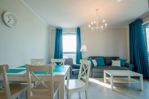 Apartment With Two Bedrooms On The 10th Floor
