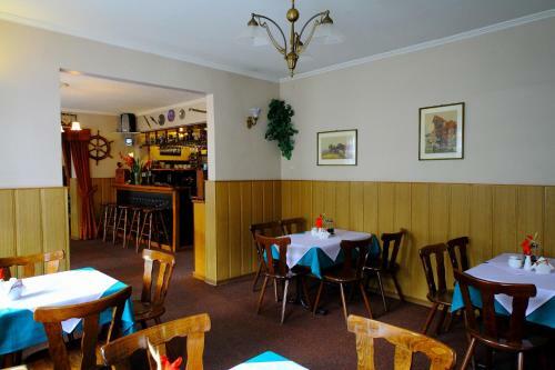 Posada Restaurant & Hostel "broadway"