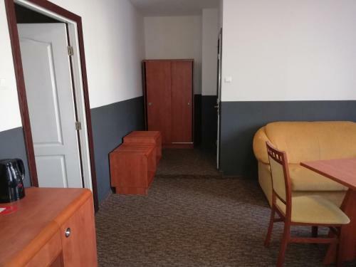 Bed & Breakfast Bristol Economy