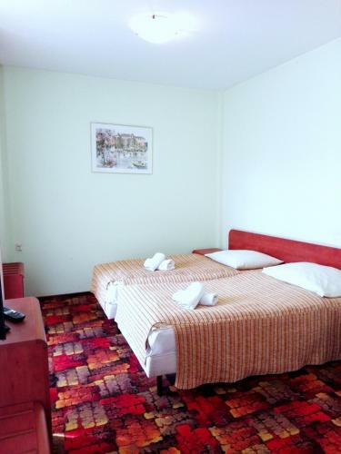 Bed & Breakfast Bristol Economy