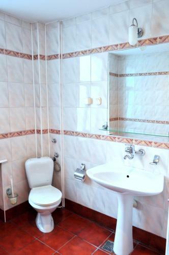 Bed & Breakfast Bristol Economy