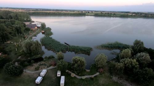 Motel Hotelik Nad Jeziorem