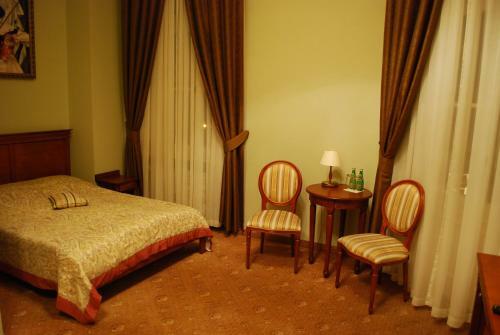 Hostal Zesp�? Pa?acowo-parkowy W Ostromecku