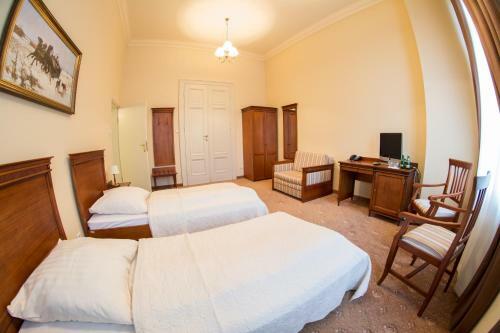 Hostal Zesp�? Pa?acowo-parkowy W Ostromecku
