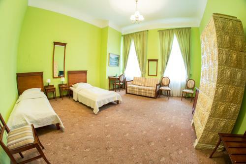 Hostal Zesp�? Pa?acowo-parkowy W Ostromecku