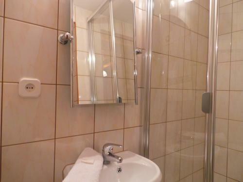 Hostal 9 Si? Drewniany Dom