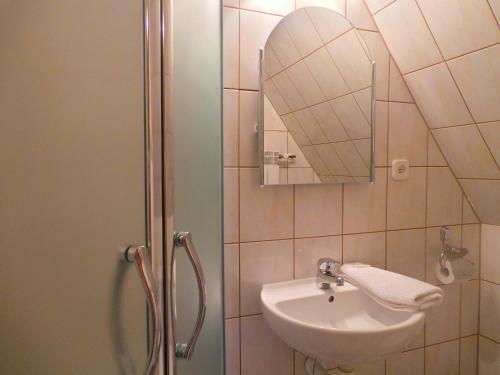 Hostal 9 Si? Drewniany Dom