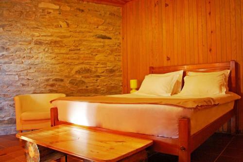 Hostal Ecopark Azibo