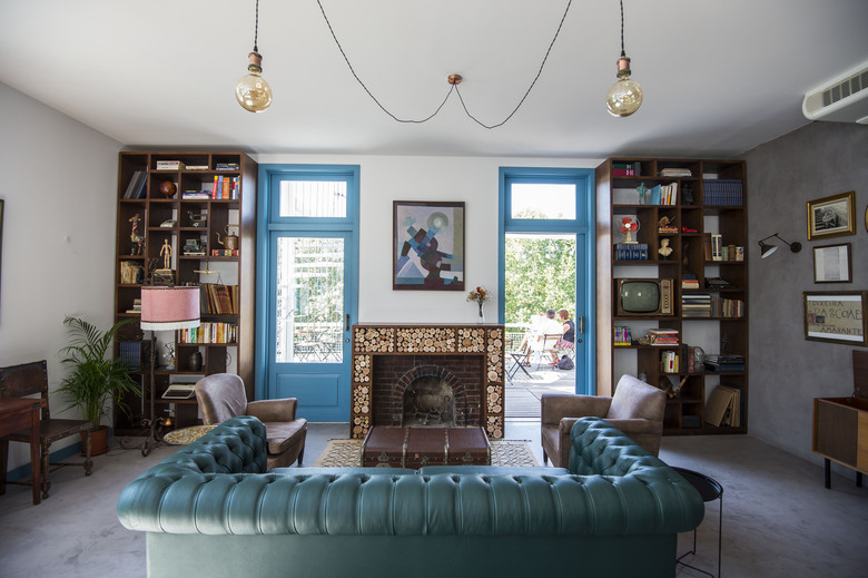 Des Arts Hostel And Suites