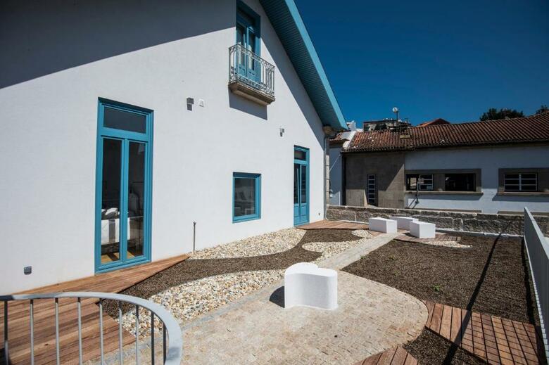 Des Arts Hostel And Suites