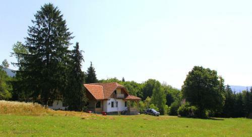 Dobrica Hunting Lodge