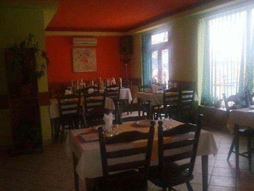 Hostal Pension Popas Paradis