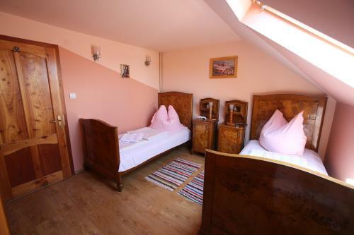 Hostal Pensiune Saroklak