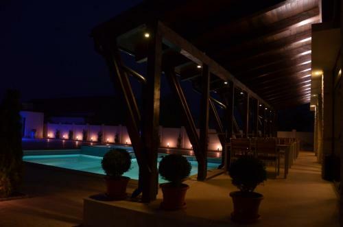 Hostal Pensiunea Sara