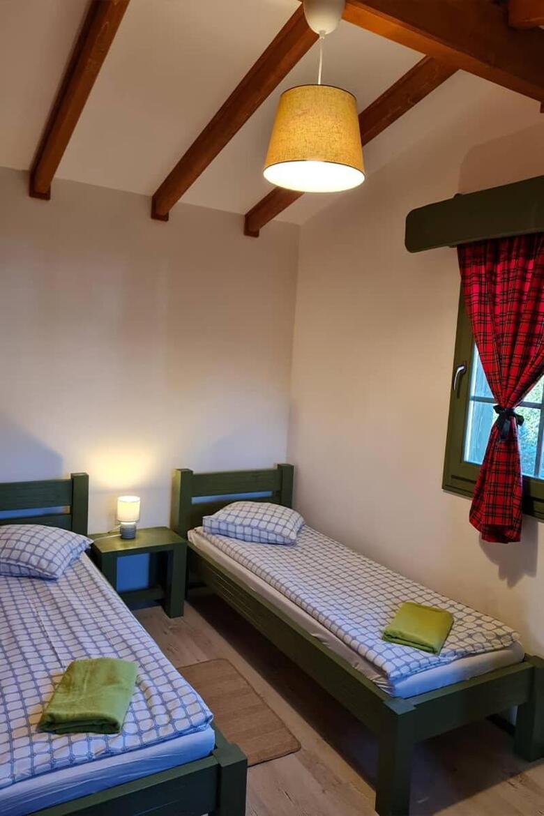 Hostal Pensiunea Zetevar