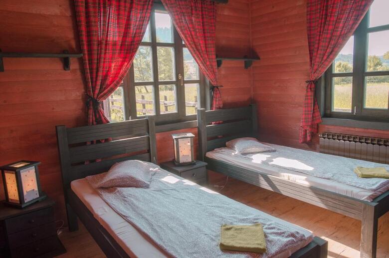 Hostal Pensiunea Zetevar