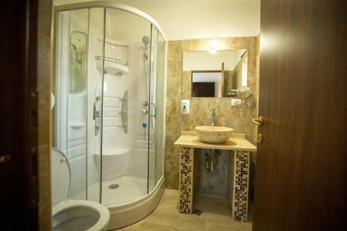 Hotel Mbi Travel Inn