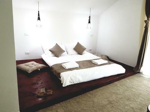Hostal Heaven Guesthouse
