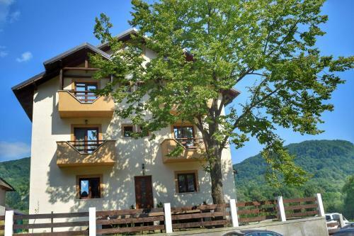 Hostal Heaven Guesthouse