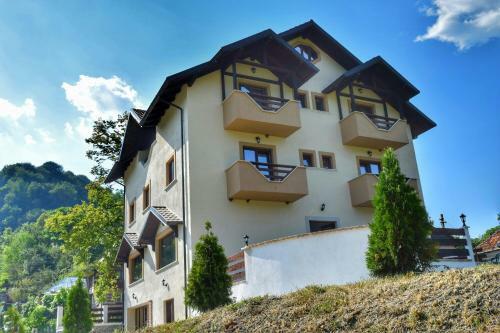 Hostal Heaven Guesthouse