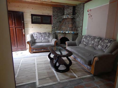 Lodge Staparski Sorrento
